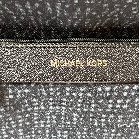 Michael Kors Greyson Large Backpack MK Admiral/Pale Blue - Picture 13 of 14